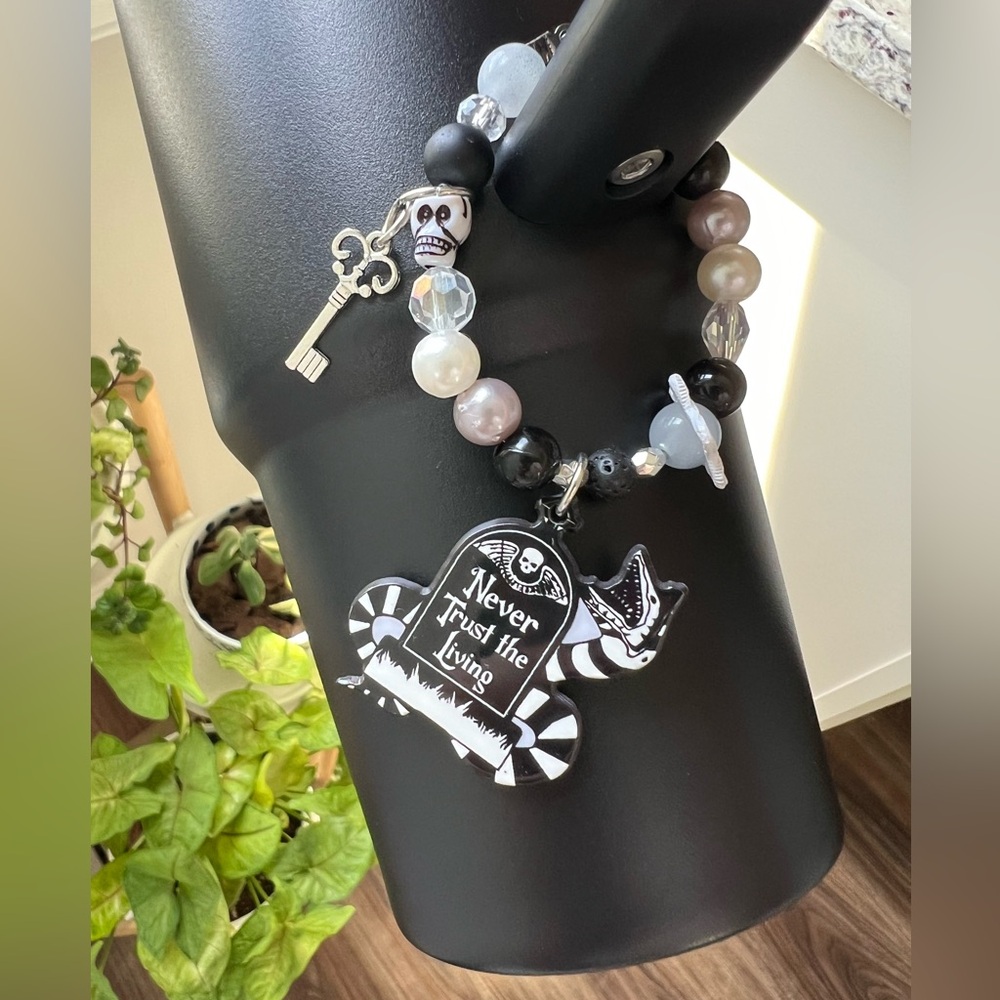 ๐ญ๐ฐ๐ฅ Disney Stanley cup charms Belle ghost pink Halloween tarot cards! - Picture 15 of 17